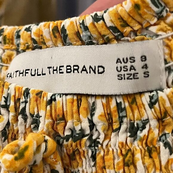 Faithfull The Brand Della Jumpsuit yellow floral cap sleeve 4 smocking small - Picture 12 of 12